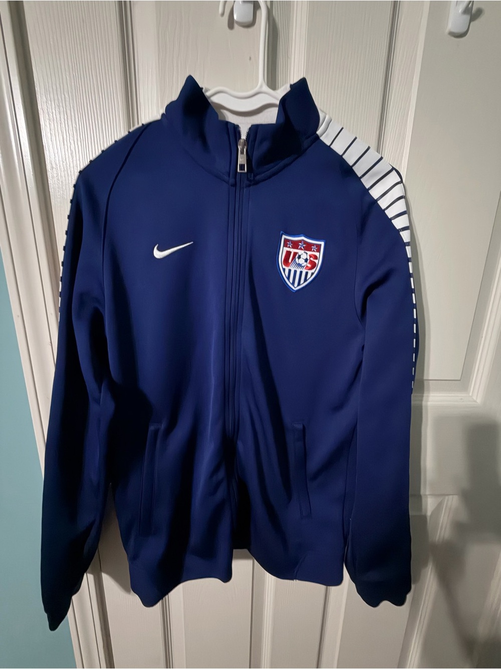 Nike USA Men’s Soccer Zip Up Like New Size Small